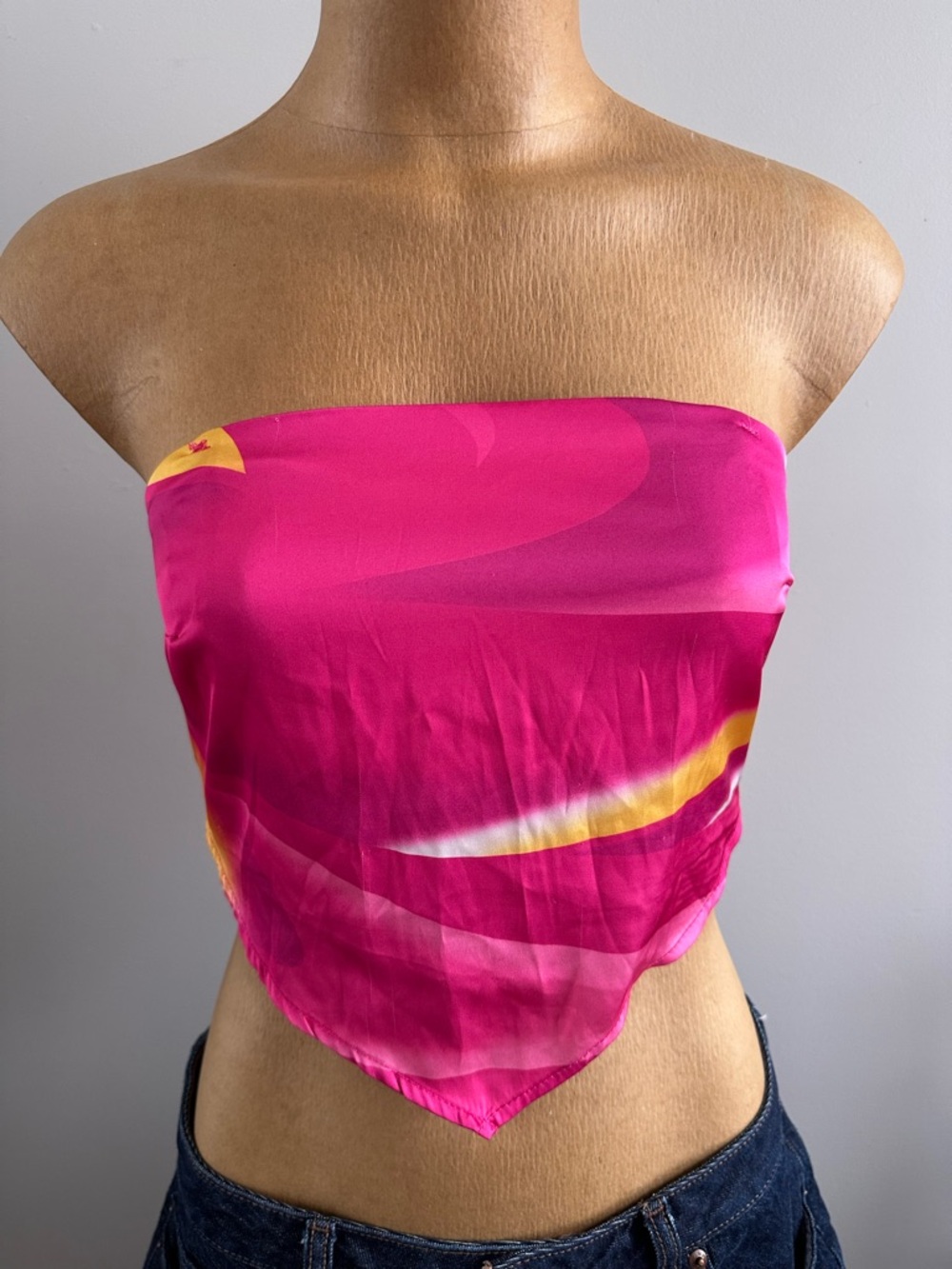Garage bright pink vacay top